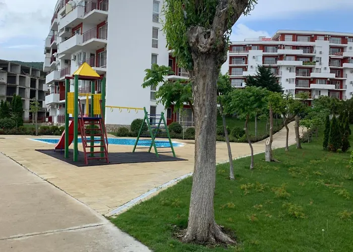 Noks- Marina- Avalonia Апартаменти *