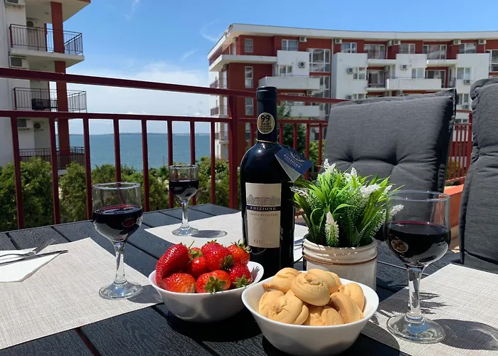 Апартаменти Noks- Marina- Avalonia