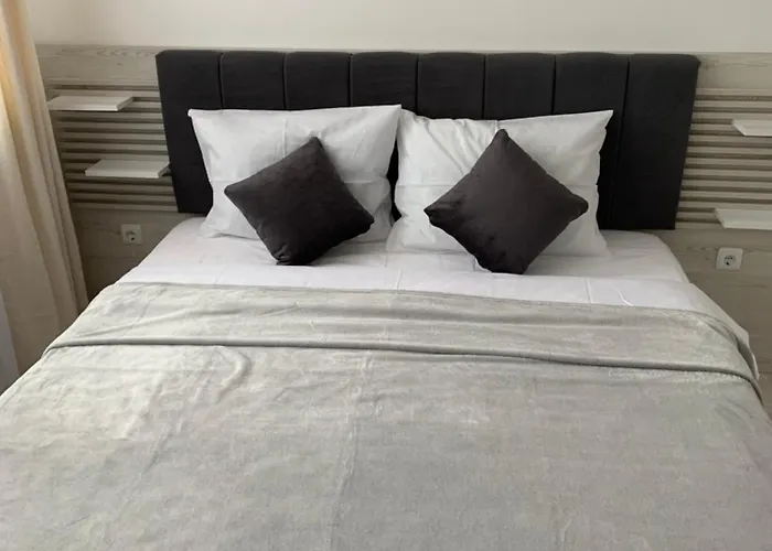 Noks- Marina- Avalonia *