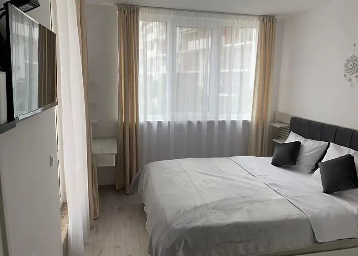 Noks- Marina- Avalonia *