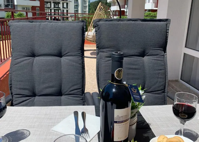 Апартаменти Noks- Marina- Avalonia Светий Влас